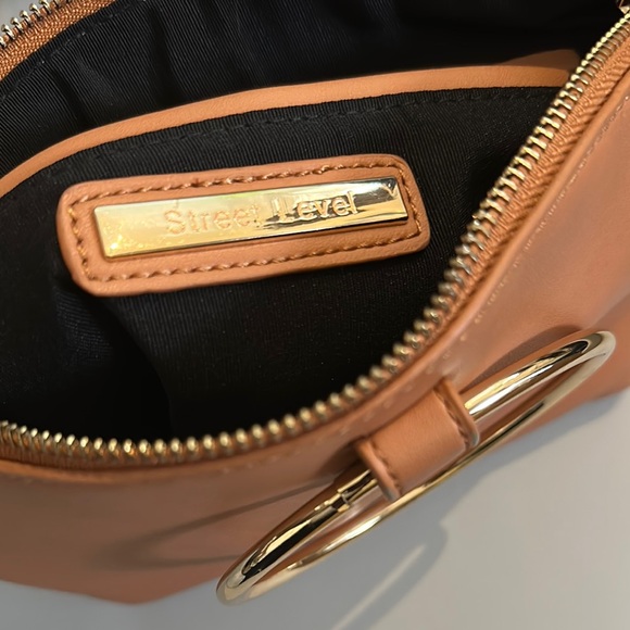 Elegant Tan Handbag with Gold Accents - Picture 7 of 11